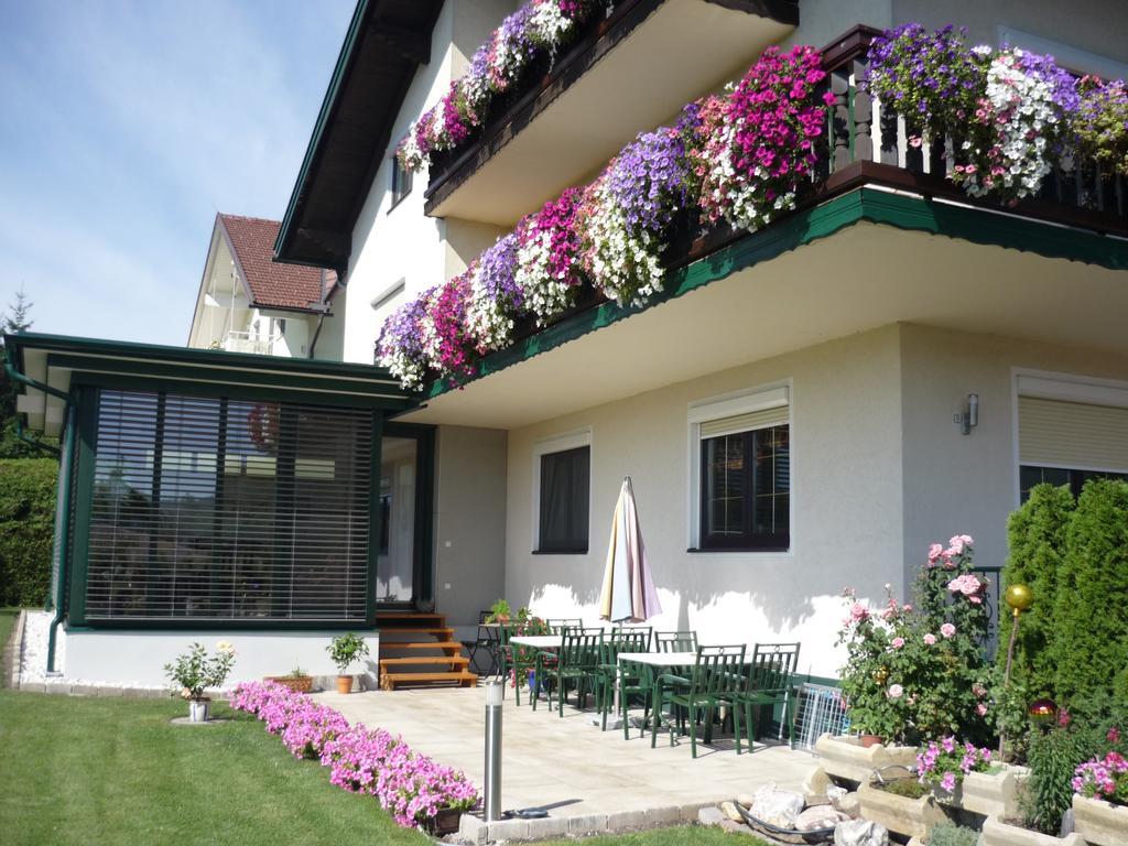 Landhaus Lassnig Moosburg Esterno foto
